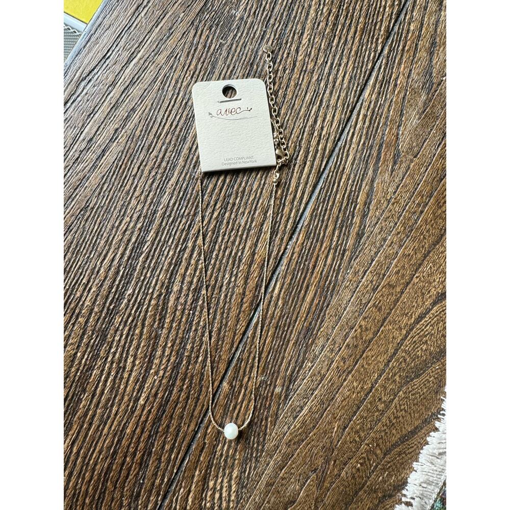 Avec Pearl Necklace Gold Chain